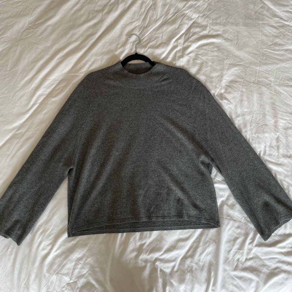 Lightweight Vince Sweater